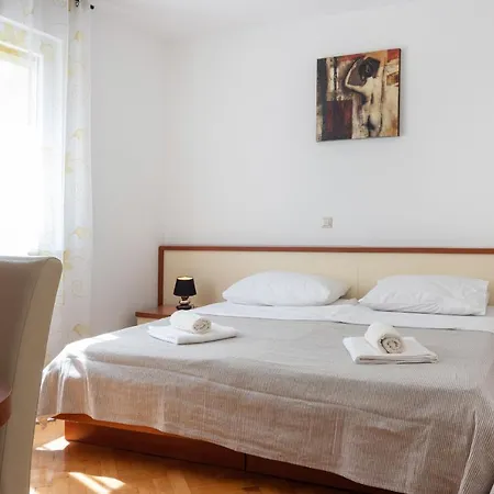 Sunce 1-bedroom In Apartment Split